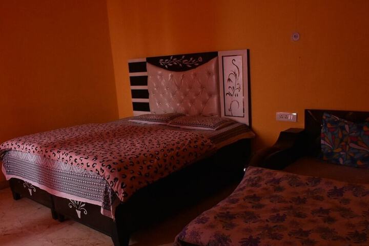Room 8 of 26