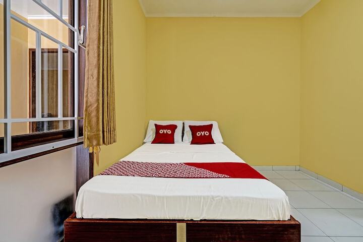 Room 10 of 26