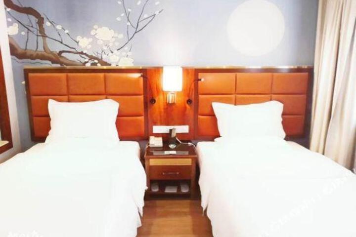 CYTS Shanshui Fashion Hotel (Chibi Xinjiekou Commercial Street)