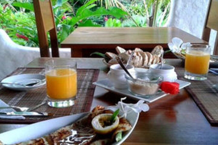 Breakfast/Coffee Service 4 of 32
