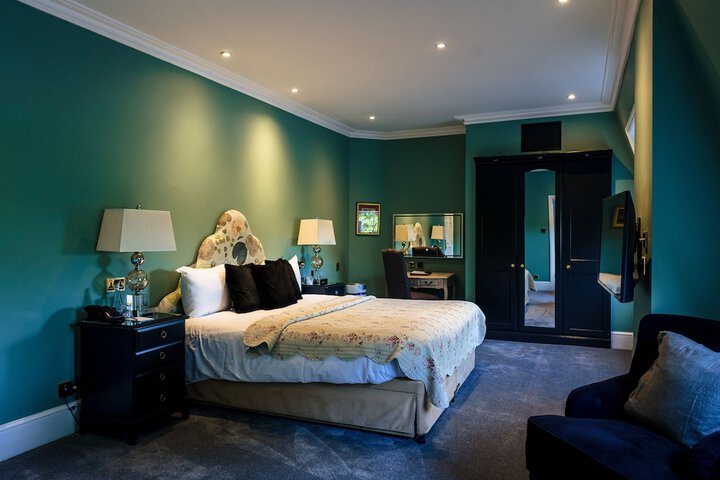 Room 35 of 101