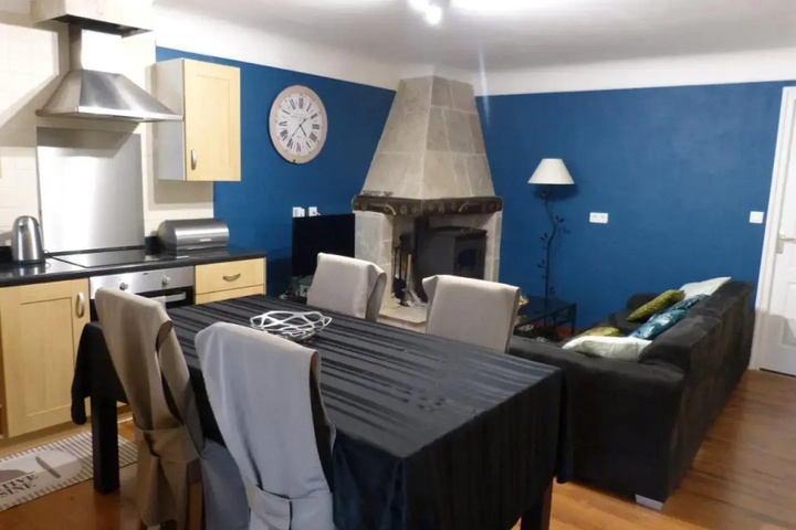 Room 2 of 14