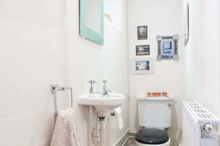 Room 5 of 26