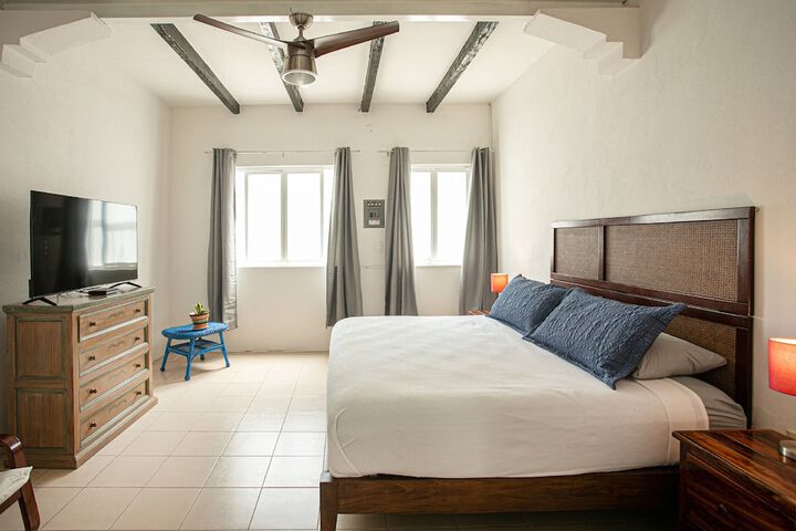 Room 29 of 65