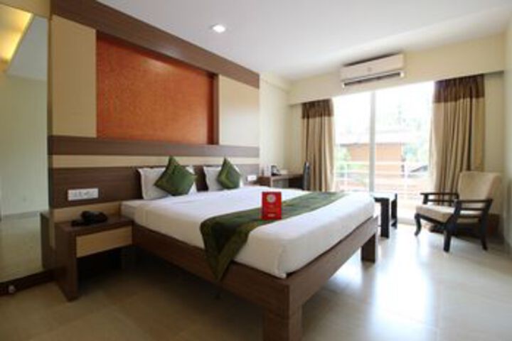 Room 9 of 25