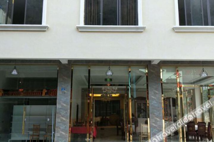 Hotel 4 of 9