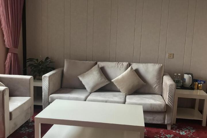 Jinting Chain Hotel