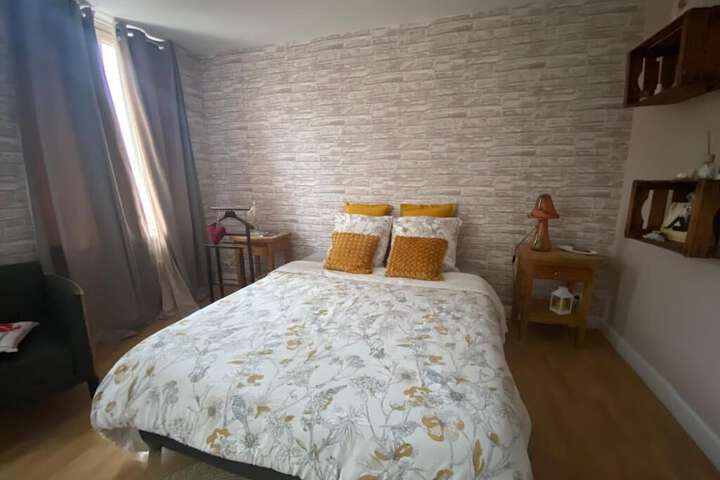 Room 10 of 39