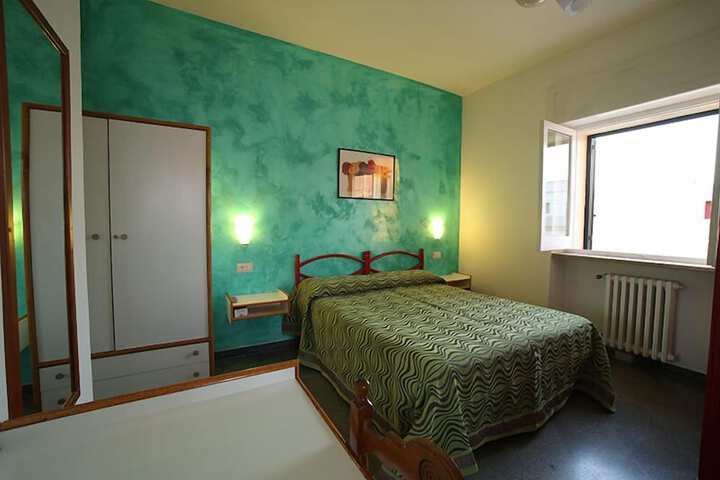 Room 8 of 45