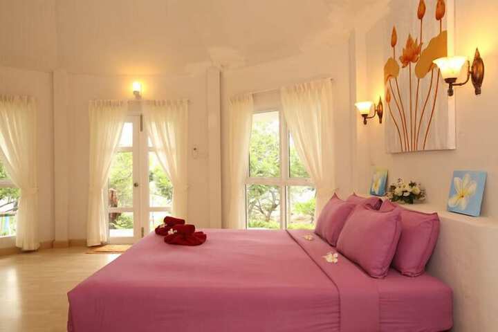 Room 26 of 105