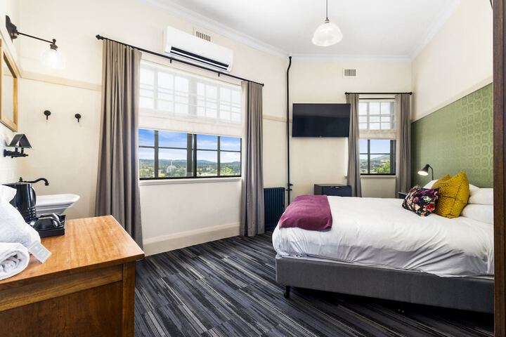 Room 18 of 61