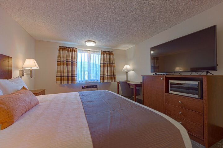 Room 5 of 11