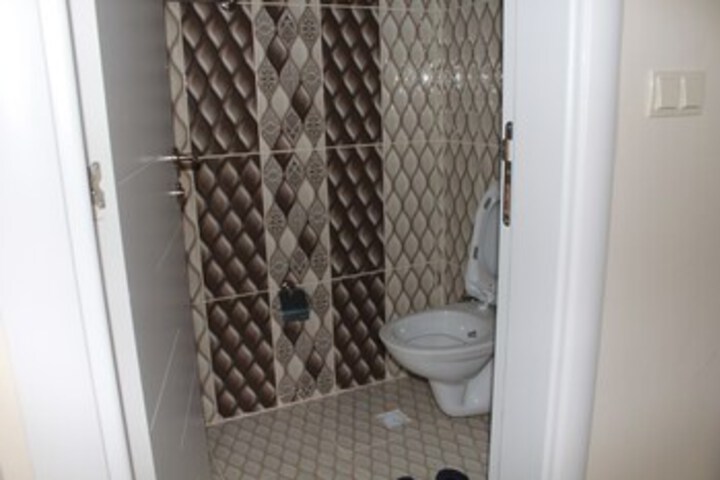 Room 4 of 30
