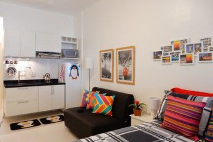 Room 6 of 14