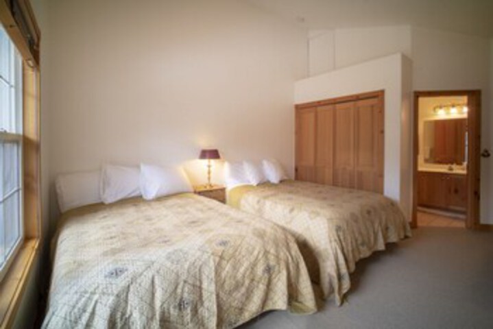 Room 17 of 24