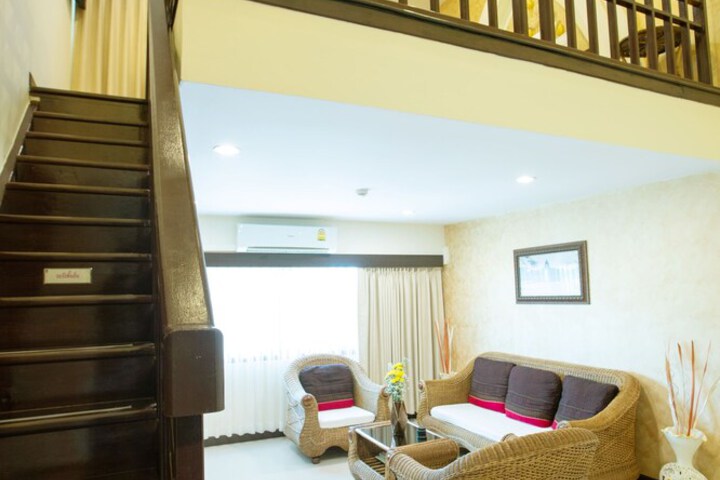 Room 28 of 151