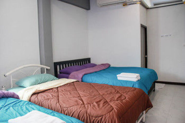 Room 27 of 36