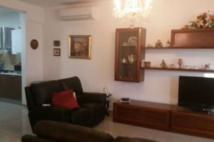 Room 15 of 18