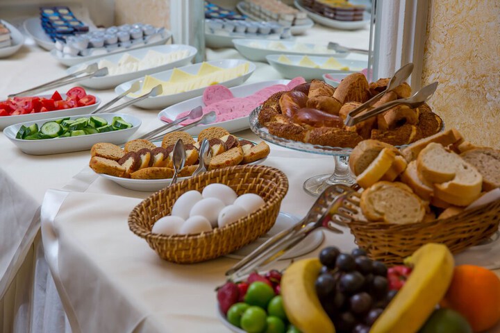 Breakfast/Coffee Service 73 of 84