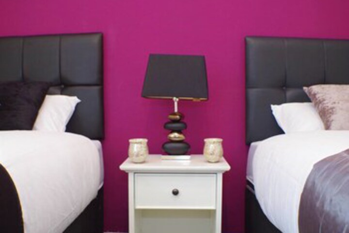 Room 14 of 42