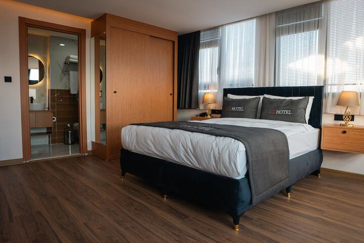 Room 21 of 86