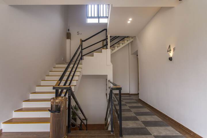Hotel Interior 129 of 174