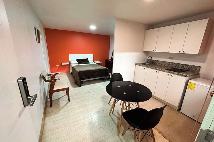 Room 38 of 144