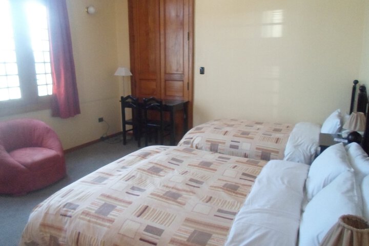 Room 15 of 33