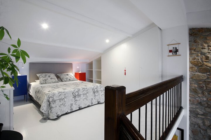 Room 21 of 112