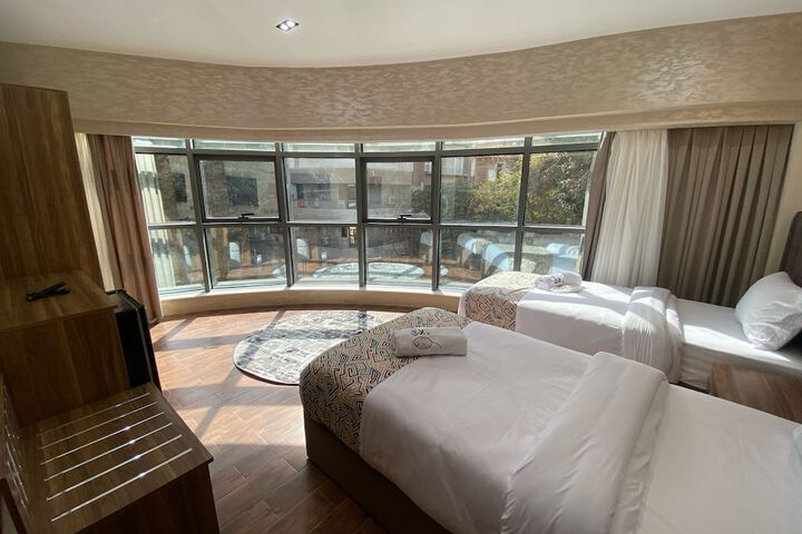 Golden Season Hotel