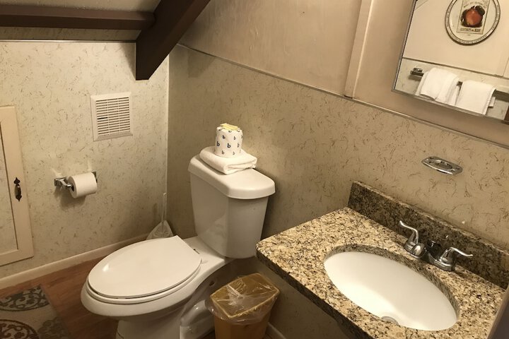 Room 330 of 400
