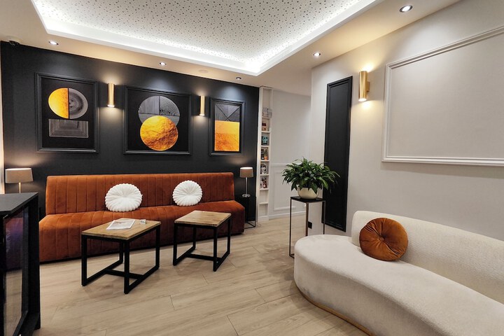 Lobby Entry