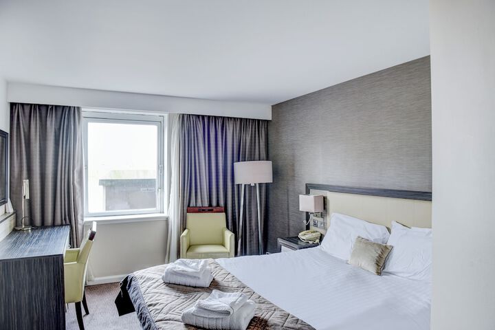 Room 10 of 41