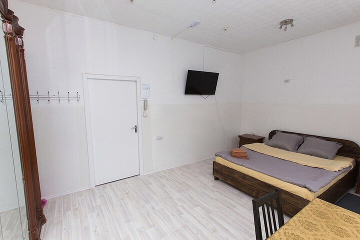 Room 5 of 25