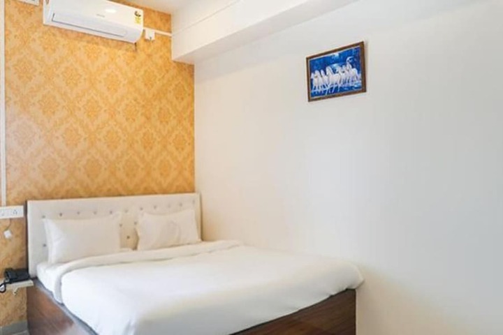 Fabhotel Nitya Executive