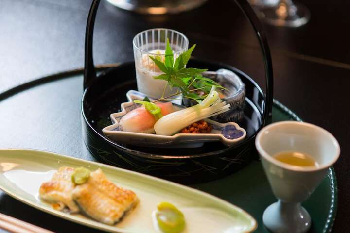 Dining Photos