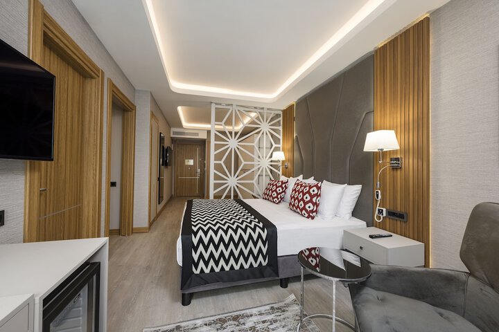 Room 15 of 61