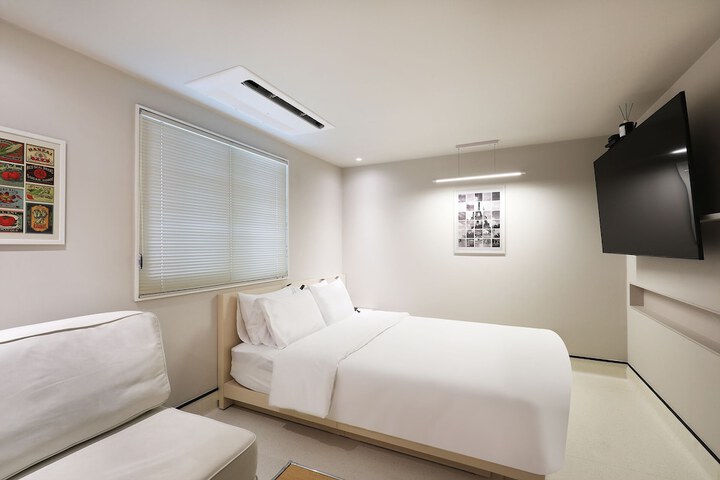 Room 31 of 40