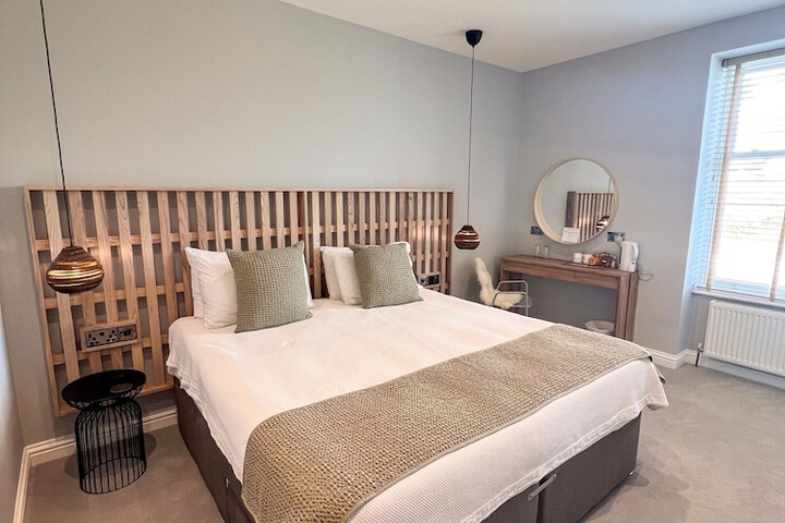 Room 16 of 60