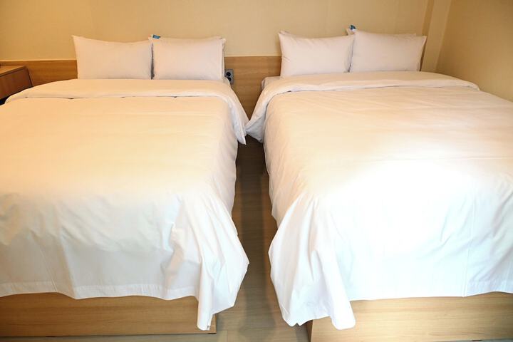 Room 37 of 113