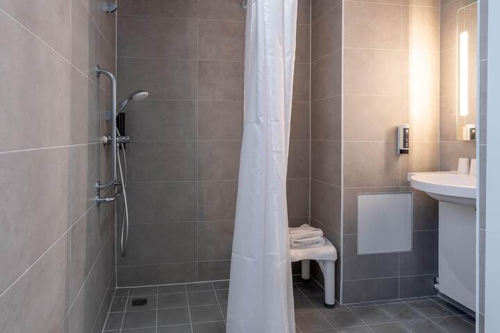 Clean Restrooms