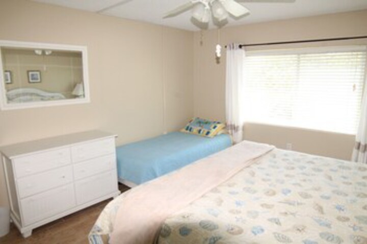 Room 26 of 32