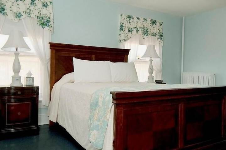 Room 10 of 65