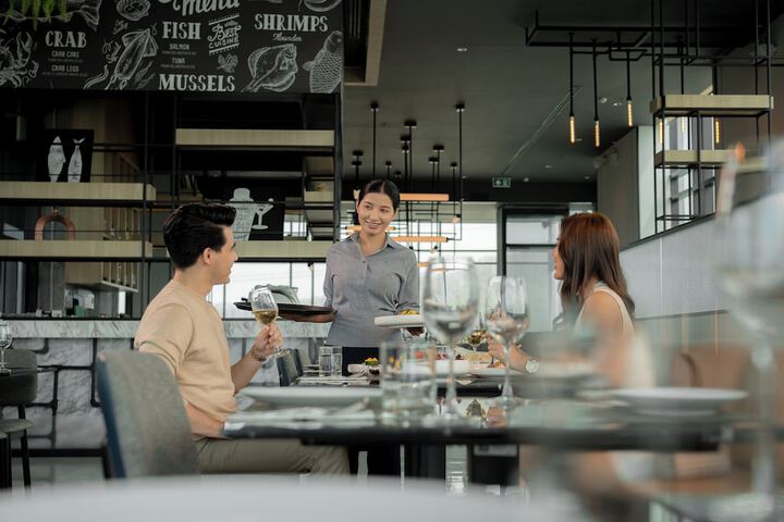 Dining 96 of 142