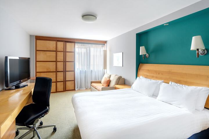 Room 9 of 189