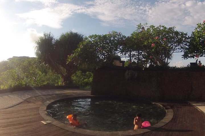 Pool Hotel