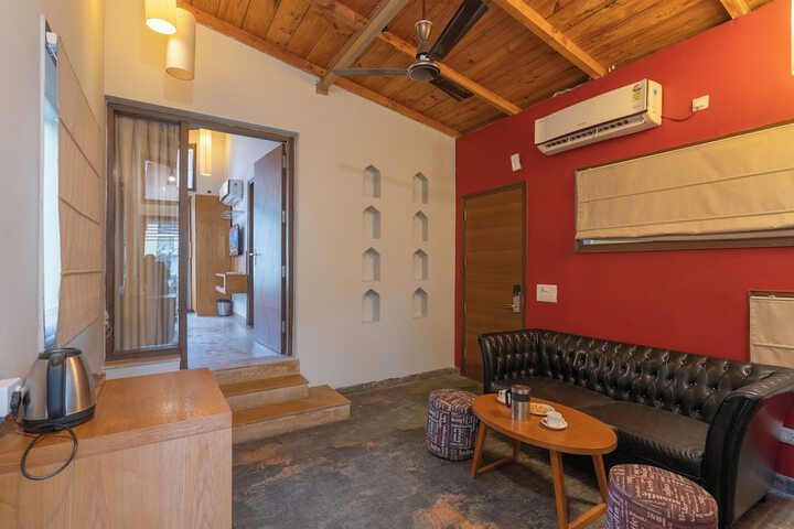 Room 14 of 51