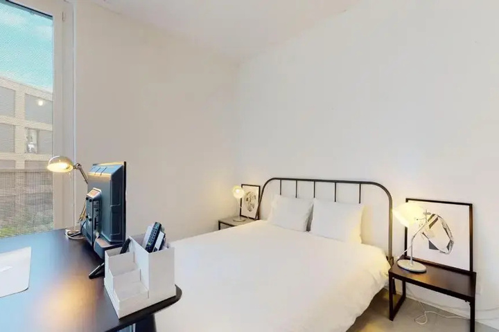 Room 2 of 15