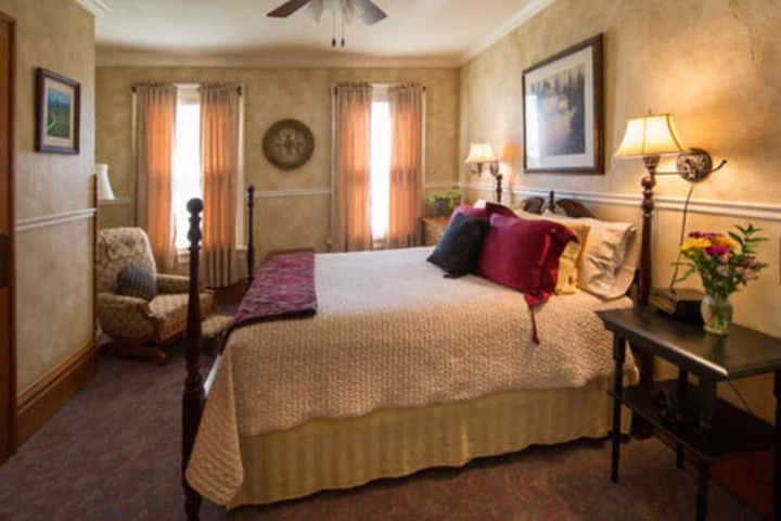 Room 3 of 30