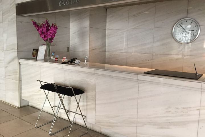 Entrance & Lobby